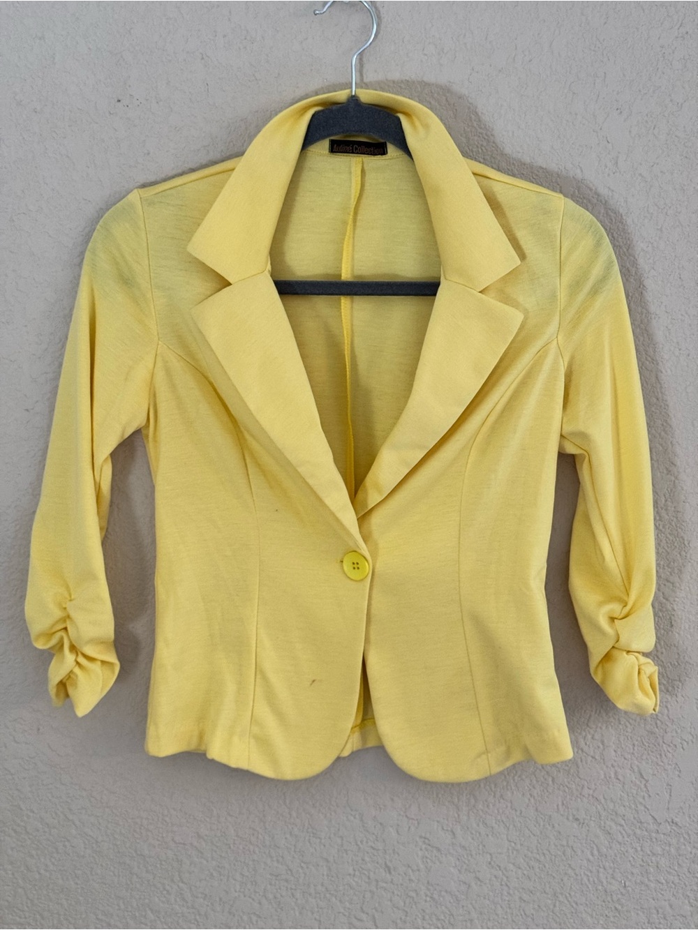 Auline Collection yellow 3/4 ruched sleeve single button blazer